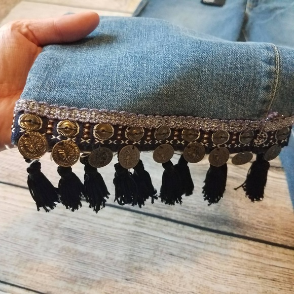 Paige Jacqueline High Rise Embellished Fringe Crop - Picture 3 of 7